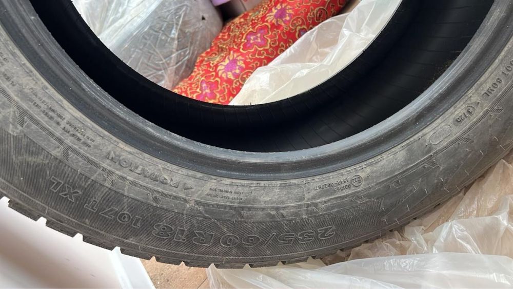 Продается зимние шины с шипами