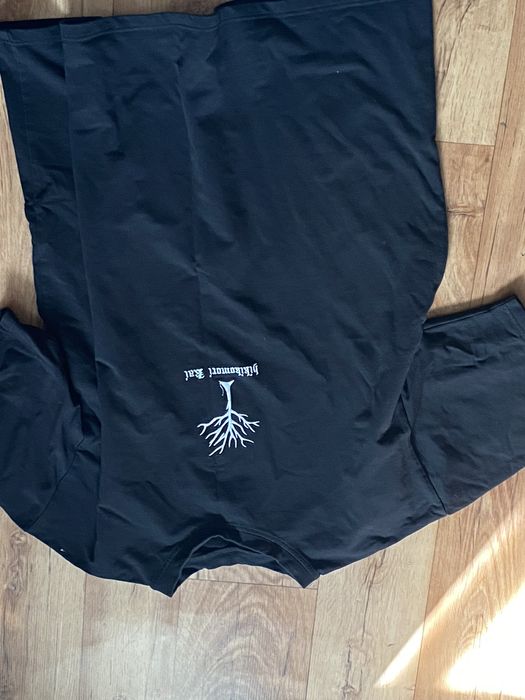 Продам футболку Hikkikomori Kai