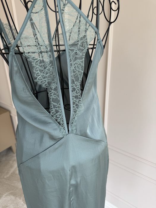 Рокли Zara, тип нощница / червена и синя Zara