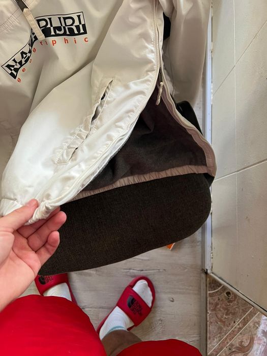 Vând geaca napapijri originala size M 9,7/10