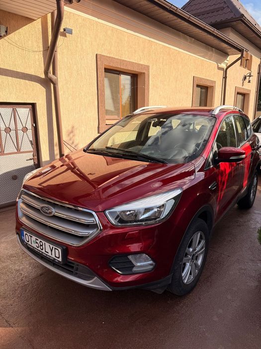 Ford Kuga Primul proprietar. Revizii in reprezentanța. Detin acte doveditoare