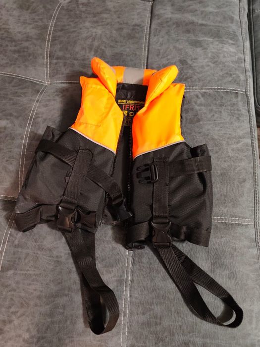 Спасательный жилет детский