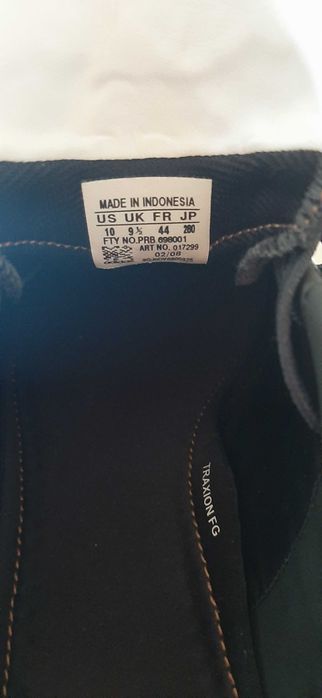 Бутонки Адидас 44 номер