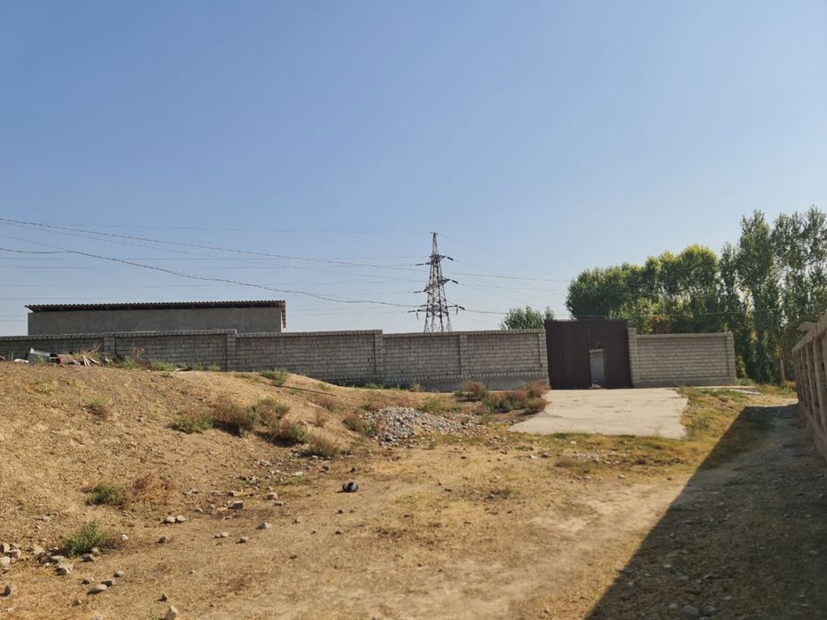 Uchastka sotiladi !!! Уй сотилади !!! 16 сотих !!! Янгийул шахар!!!