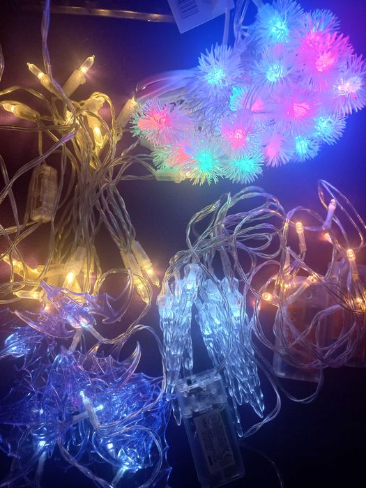 Лампички, адаптери и батерии