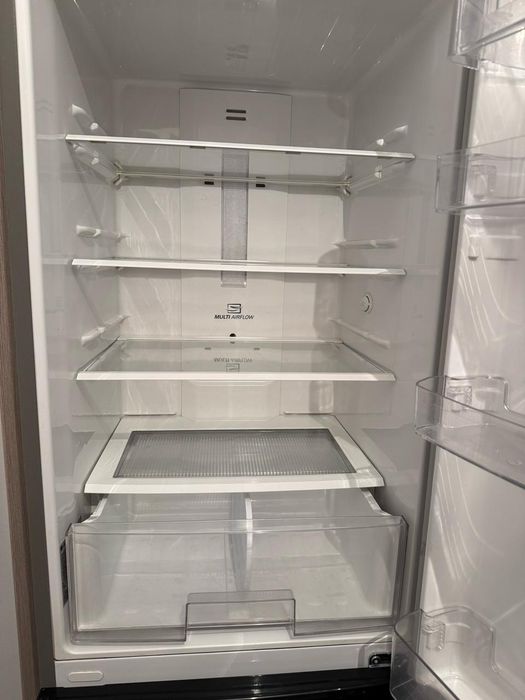 Продам холодильник LG