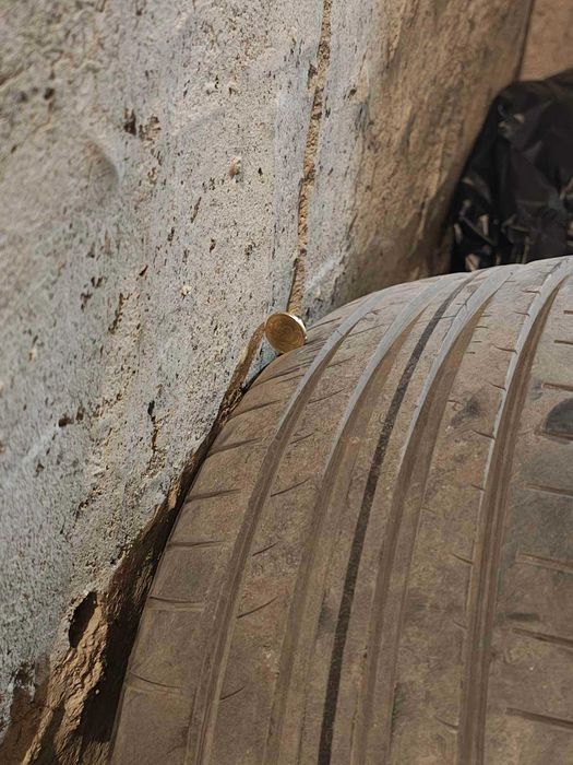 Гуми 4бр. 205/60R16 + 1бр. подарък