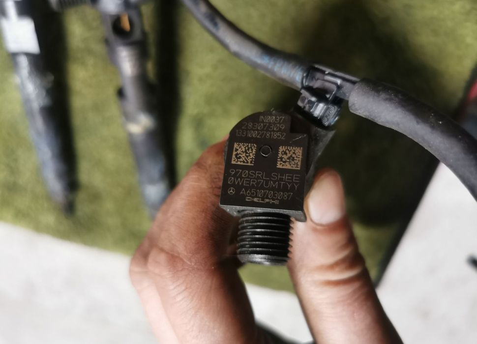 Injector 2.2 cdi Mercedes sprinter c cla a b e glc euro 5 și 6