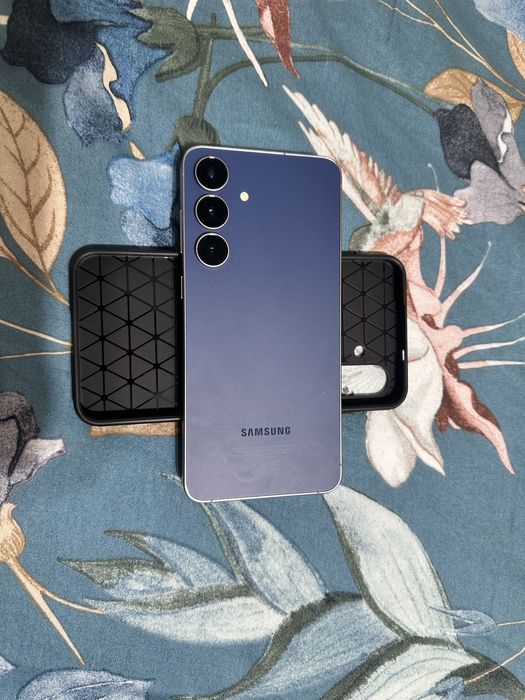 Samsung S25 FE 256GB Navy Blue în garanție