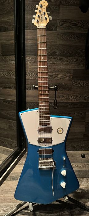 Sterling St. Vincent Signature китара 1st. Gen