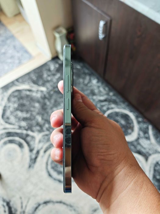 Телефон Realme 12+ 5G