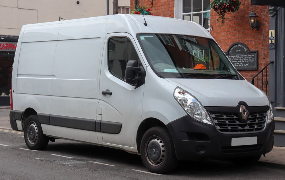 Desfac dezmembrez piese Renault Master 2010-2024