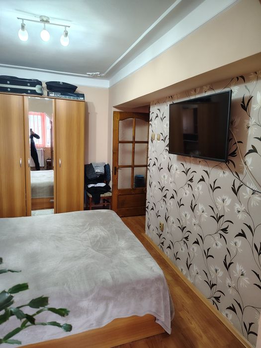 Apartament 3 camere centru 80 m patrati
