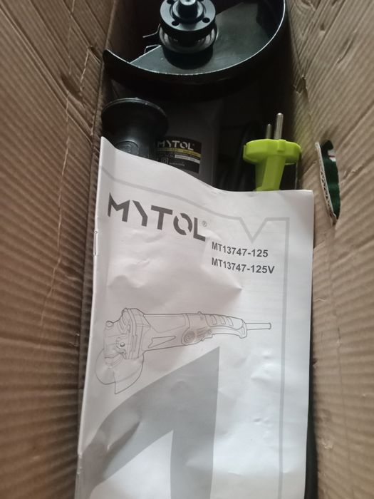 Продам болгарку  новую