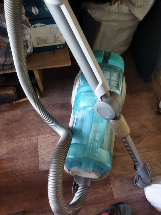 Продается рабочий пылесос