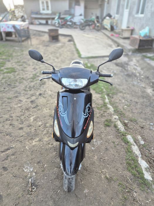 Scuter gop pop foarte întreținut 80 cc am si acte