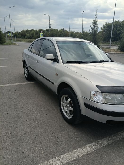 Отличный Wolkswagen Passat Б5