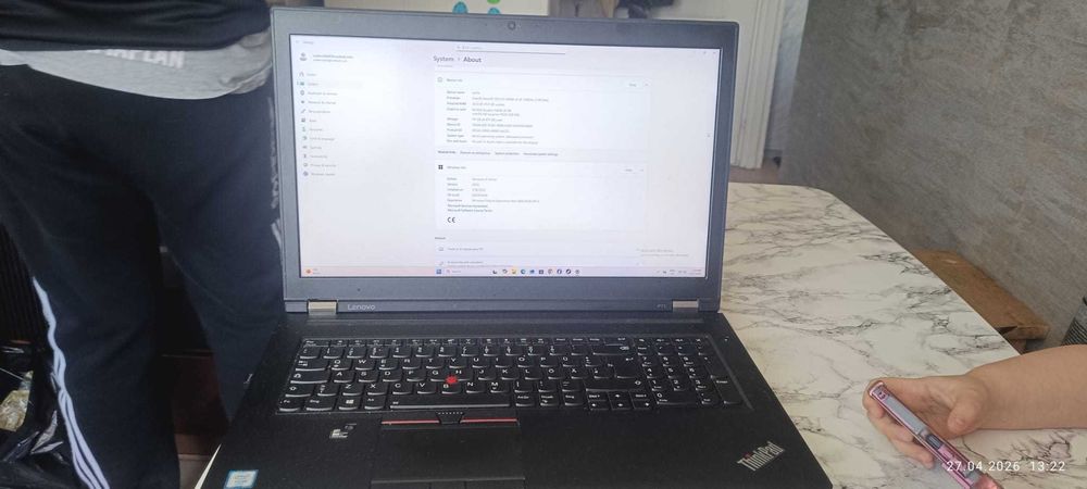 vand laptop lenovo P71
