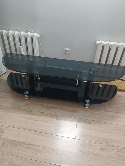 Продам столик или тумбу под телевизор