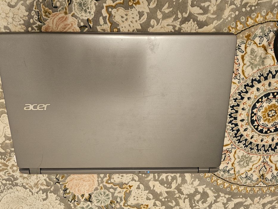 Ноутбук acer (плохой)