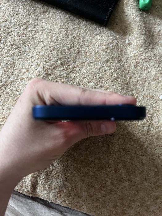 Продам iPhone 12 128 gb синий