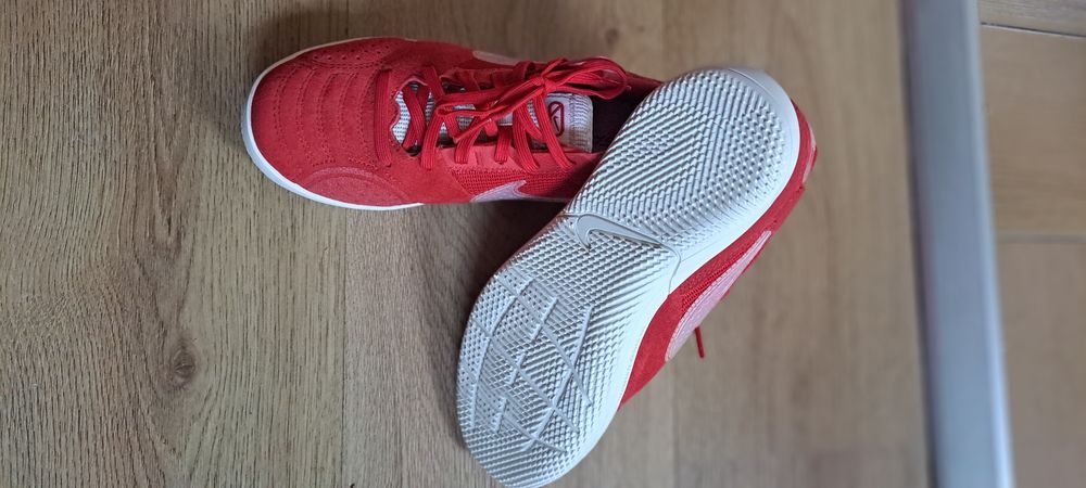 Обувки Nike 35,5, Adidas 35,5