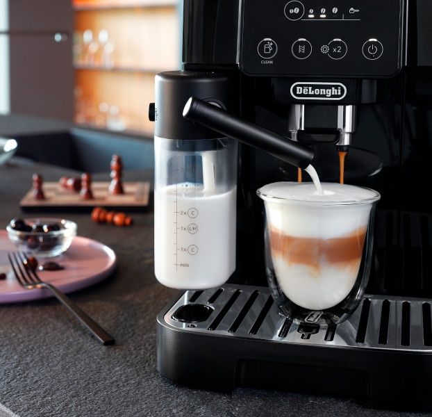 Кофемашина автоматическая DeLonghi DL ECAM220.60.B с Автокапучиной