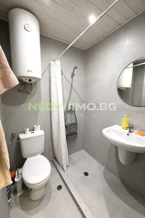 Двустаен апартамент в Гръцка Махала под наем