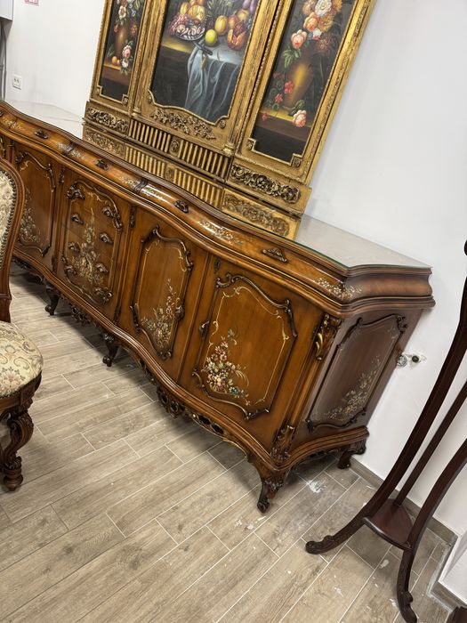 Sufragerie din lemn masiv cu sculpturi și picturi manuale!