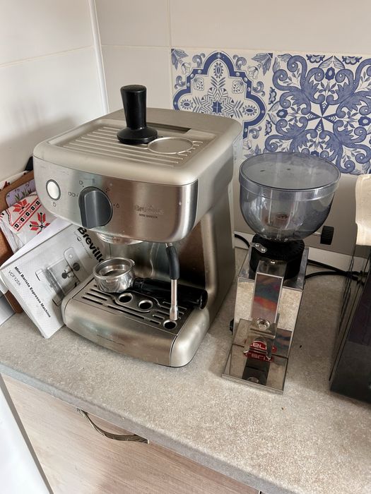 Pachet espressor si rasnita cafea