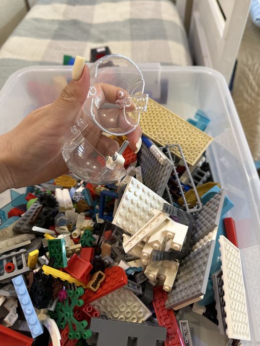 Лего - детали!  Много разных деталей!