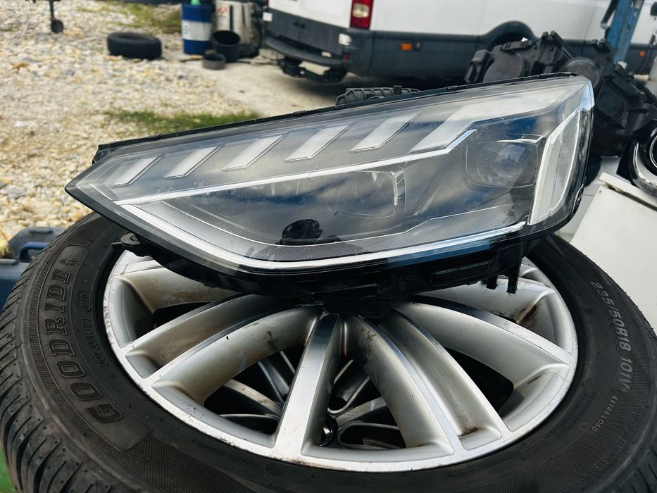 Лав фар за Audi A4. B10 full Matrix