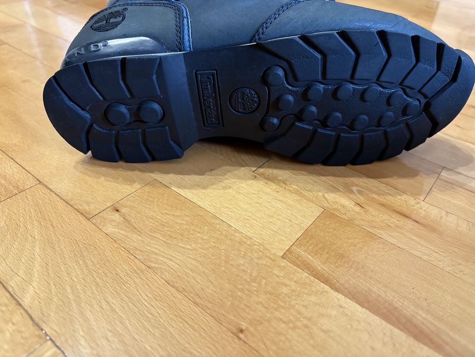 Продавам мъжки обувки Timberland