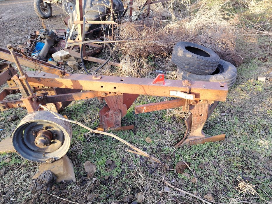 Трактор 80 соқасымен