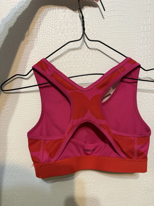 Бюстие adidas спортно