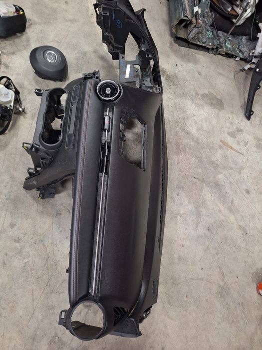 Арматурно табло Mazda 2 / Мазда 2 2016г.