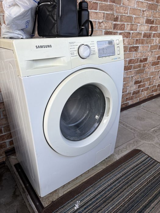 Продам стиральную машинку