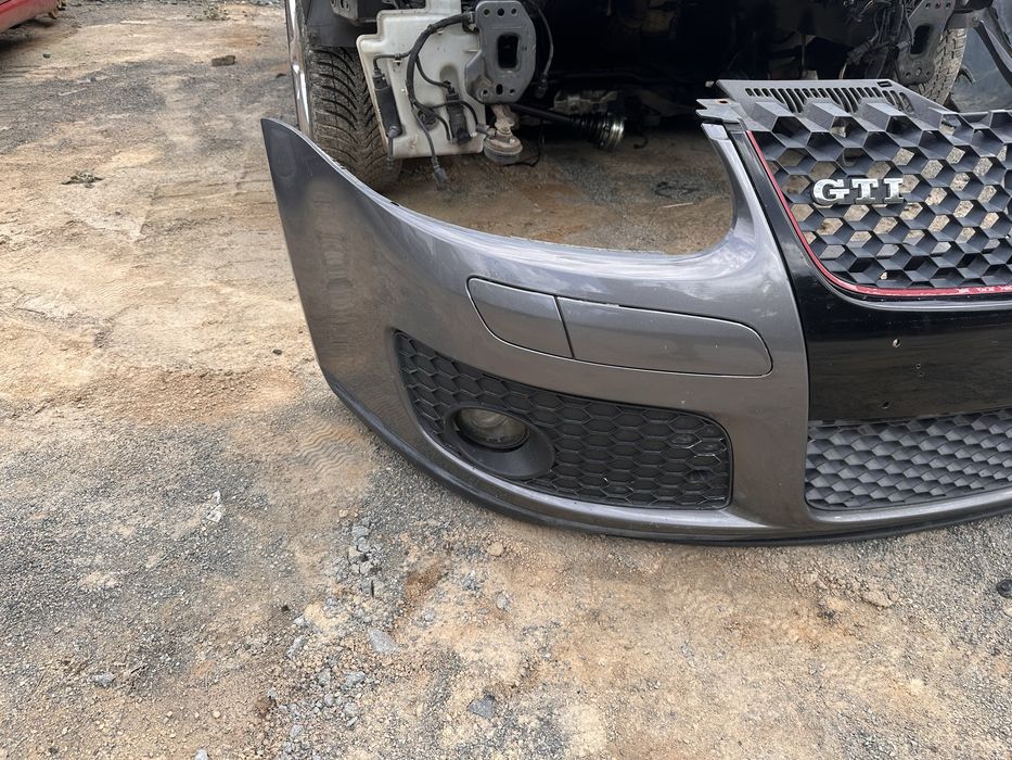 Предна броня голф 5 гти / vw golf 5 gti