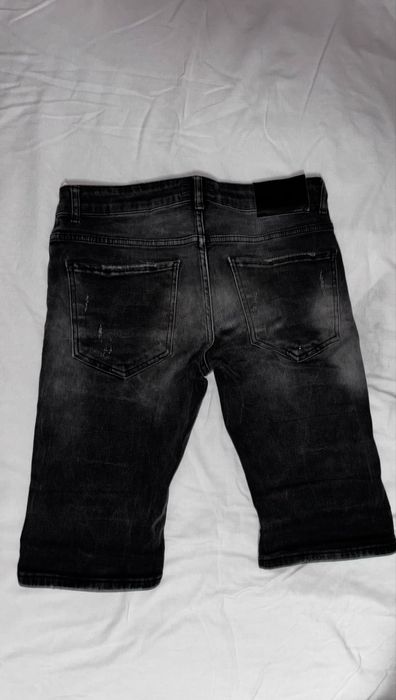 Blugi scurti marimea M