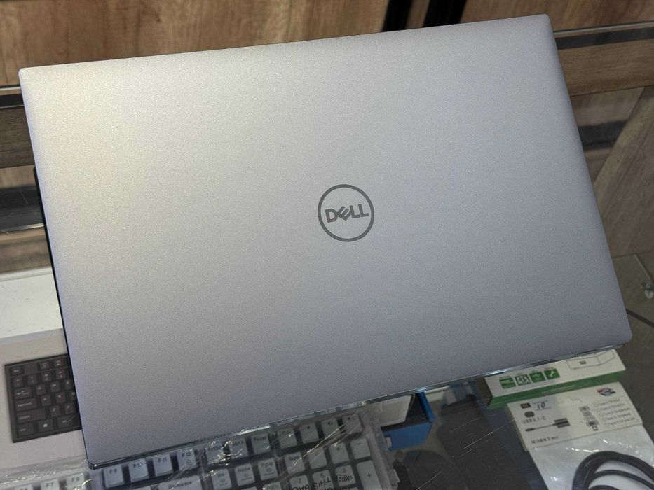 DELL Precision 5760 Core i7-11850H RTX A3000 6gb ram 16 gb SSD 512Gb