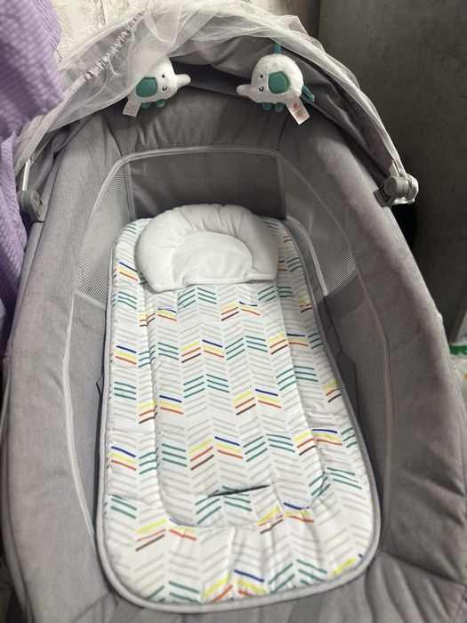 Продам  качелю шезлонг срочно