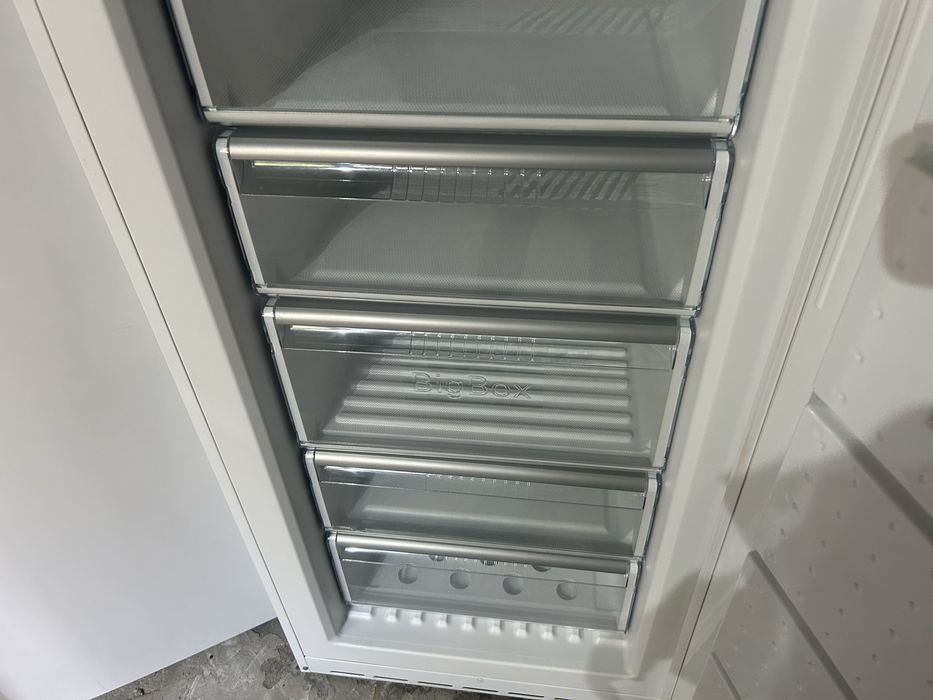 Вертикален Фризер Siemens-Сименс Total No Frost 167 см