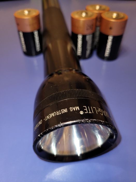 Фонарик MAG-LITE