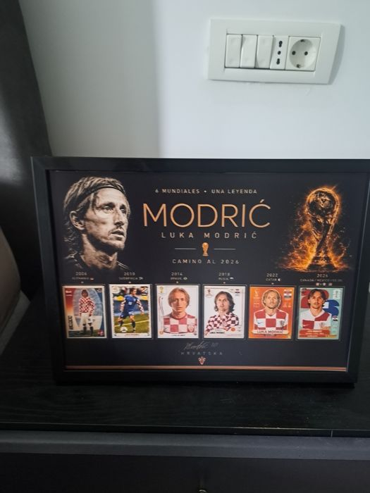 Luka Motric A4 în rama  6 cupe mondiale