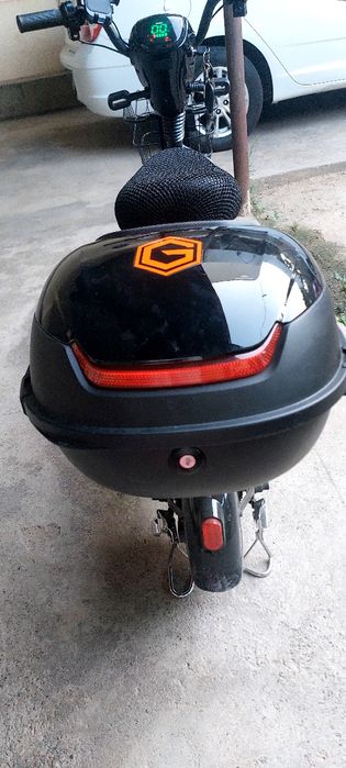 Ganlan elektr skuter yangii holatda . Sotiladi