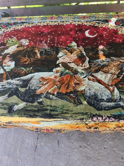 Vând carpeta cu răpirea din serai