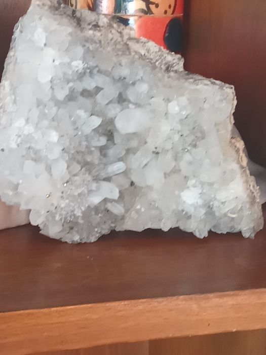 Floare de mina proveniență mina Săsar. Calcită.cuart