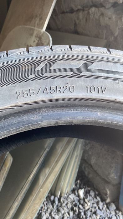 Летние шины 255/45R20