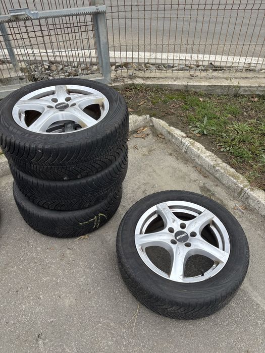 Vand jante de aluminiu cu tot cu cauciucuri