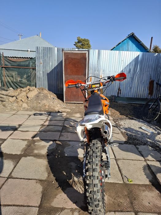 Продам эндуро 250куб